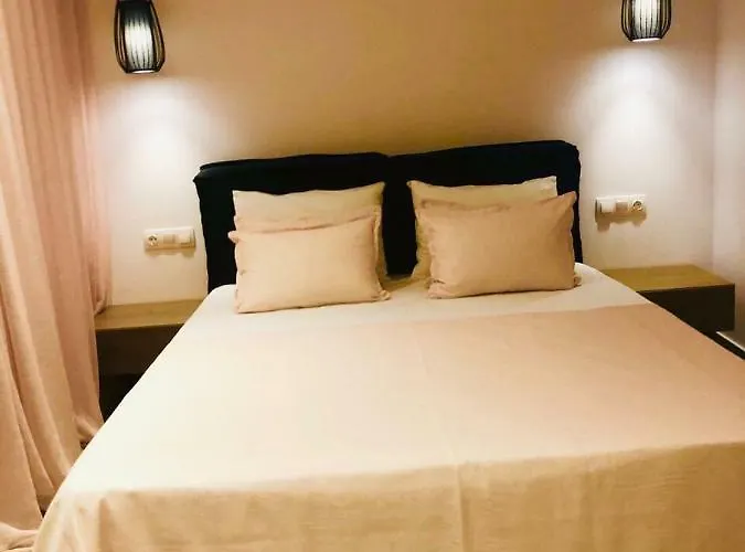 Epos & Luxury Nyaraló Paliúri