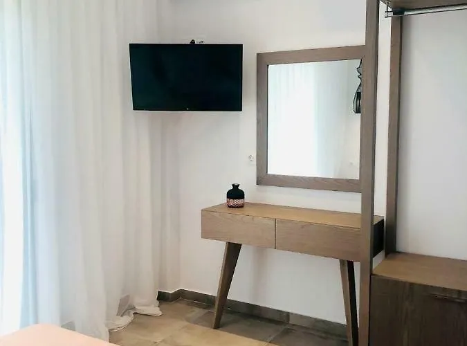 Epos & Luxury Nyaraló Paliúri