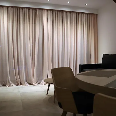 Epos & Luxury Holiday home *