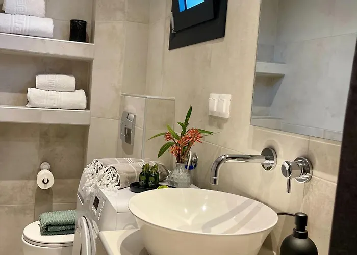 Epos & Luxury Paliouri